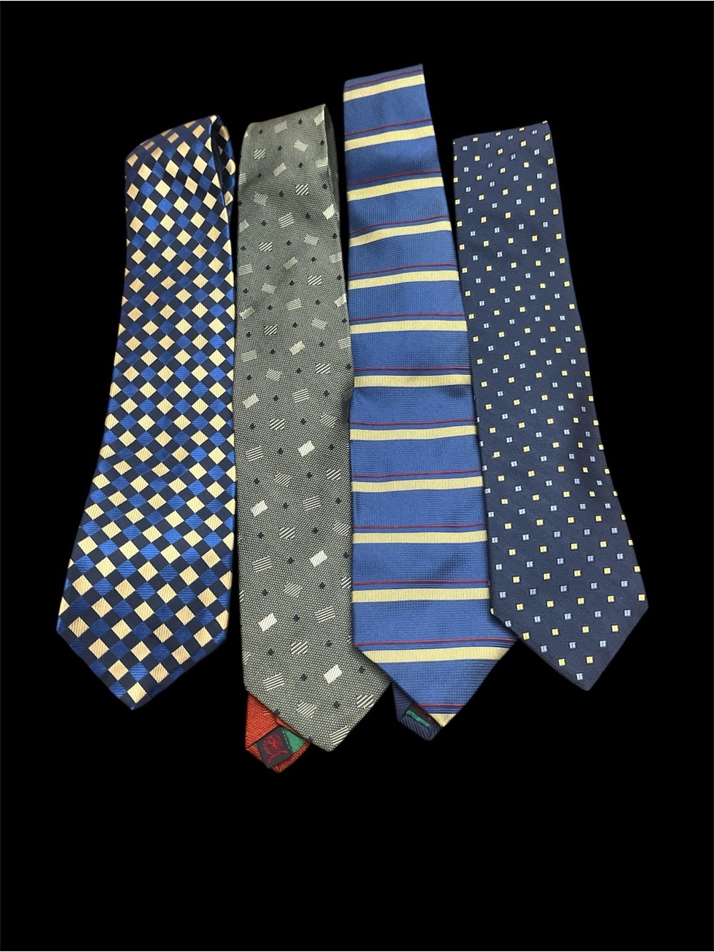 Tommy Hilfiger 
Classic Men's Blue Patterned Necktie Collection